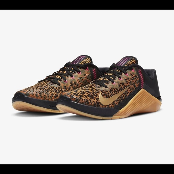 SOLD!! Nike Metcon 6 in cheetah - Picture 6 of 6